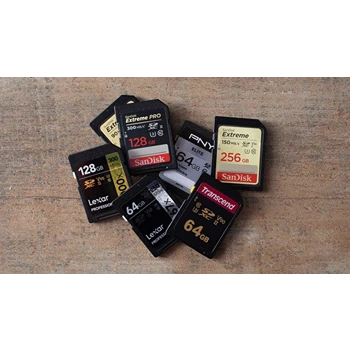 digital-camera-memory-card (40)-2279288-4705.webp